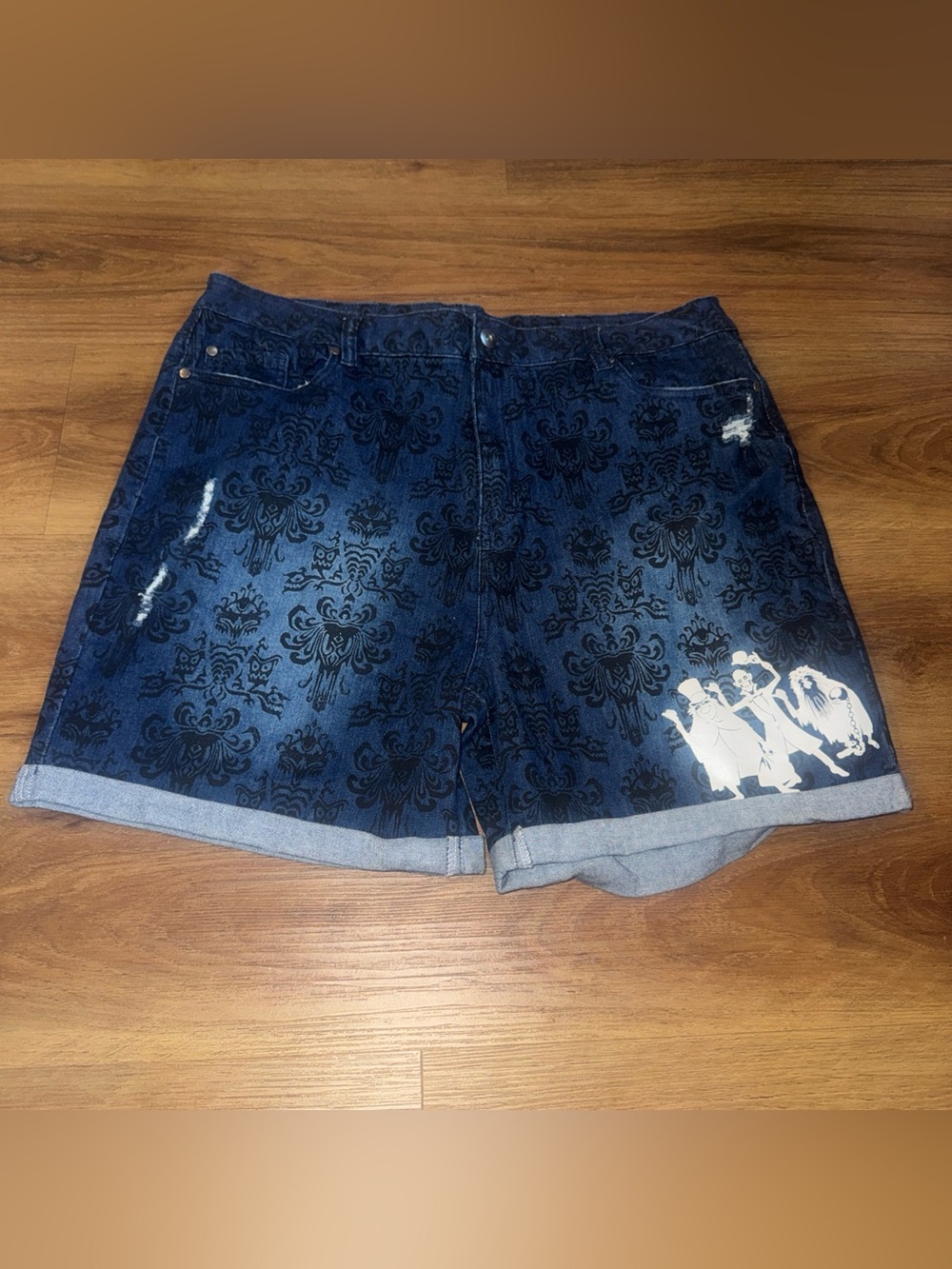 Disney Haunted Mansion Hitchhiking Ghosts Wallpaper Denim Shorts Women XL